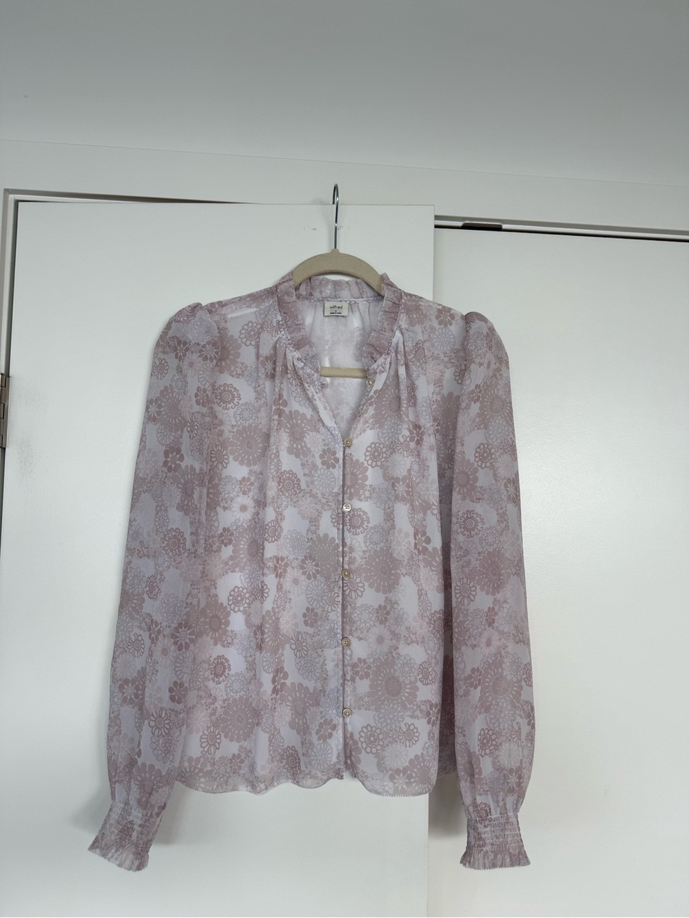 Wilfred Dusty Pink Floral V-Neck Button Blouse